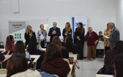 Golía entregó certificados a docentes tras finalización de cursos de la Universidad de Hurlingham