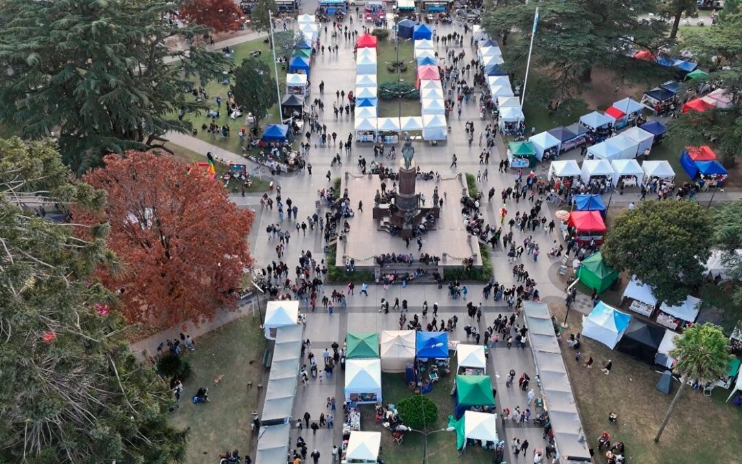 Más de 20.000 personas pasaron por la Feria de Sabores y Producir en la Plaza San Martín