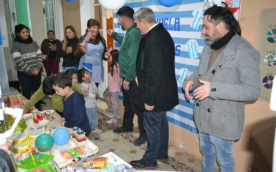 Golía hizo entrega de juguetes, kits didácticos e instrumentos musicales a Rayuela