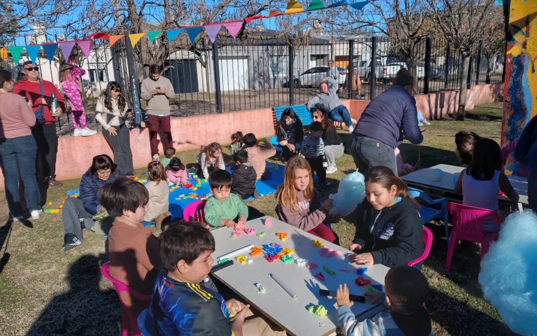 El juego nos une: Gran jornada recreativa en el Parque Temático