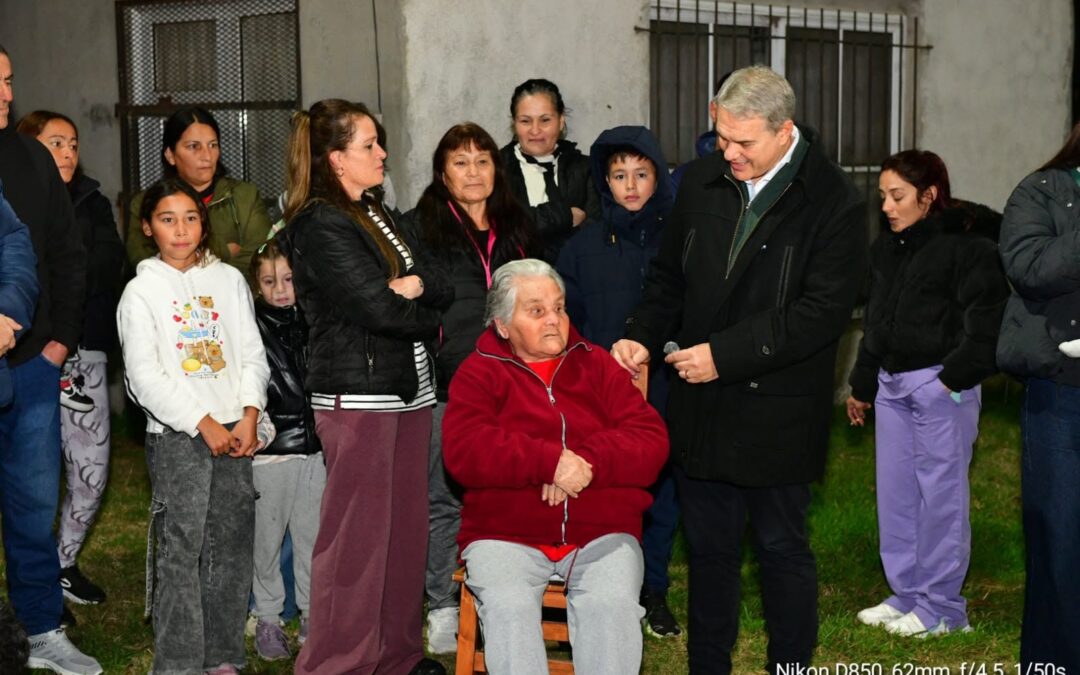 Inauguraron 8 cuadras de iluminación LED en el barrio «La Construcción»