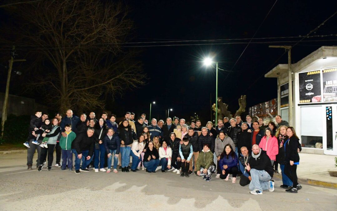 Golía inauguró cuatro cuadras de luminarias LED y ya supera las 500 en su gestión