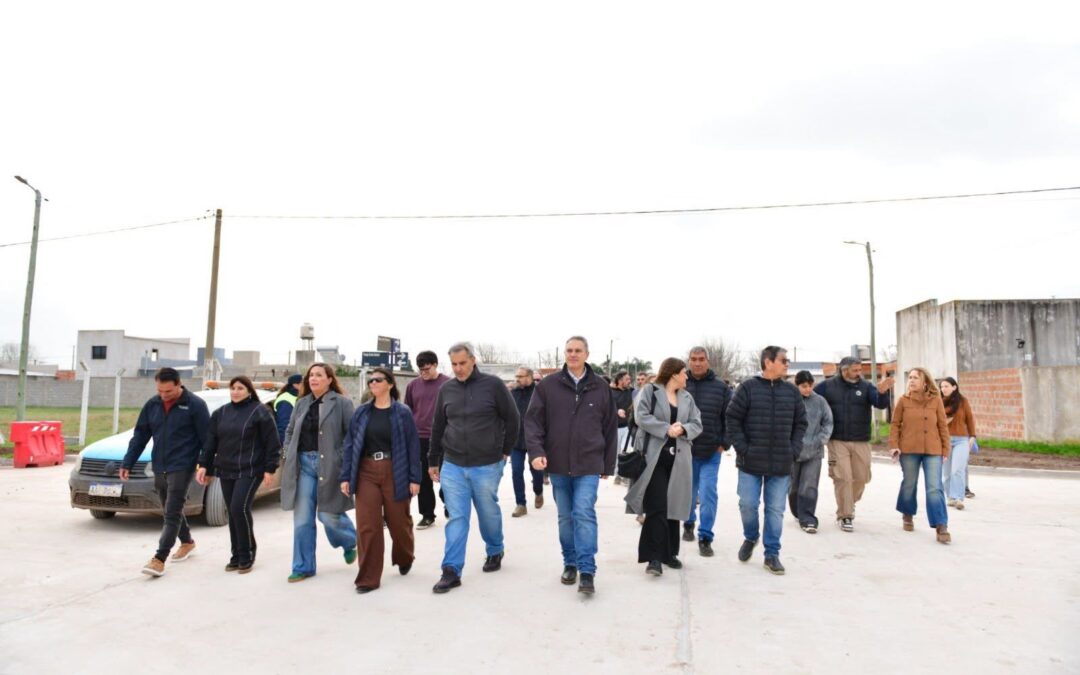 Barrio Procrear: Golía inauguró dos nuevas cuadras de pavimento