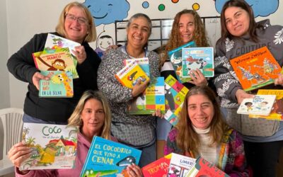 La Dirección de Niñez y Adolescencia entregó material bibliográfico para fortalecer las propuestas pedagógicas en los CAI y el Hogar del Niño