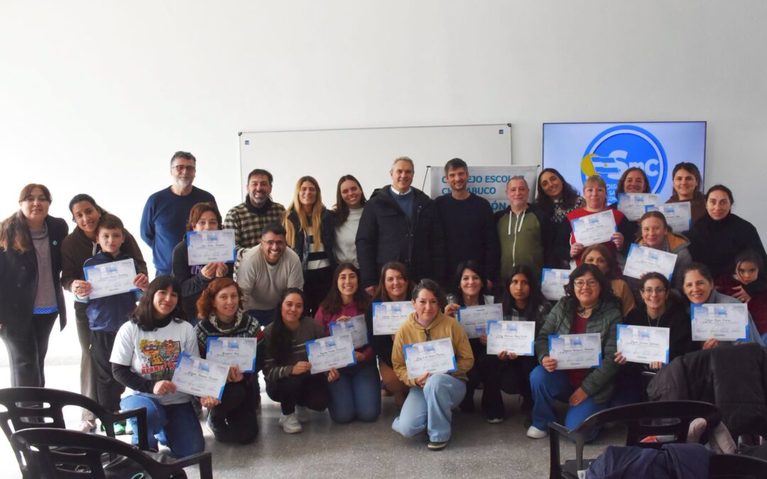 Golía entregó certificados a auxiliares de educación tras capacitación en Salud Mental