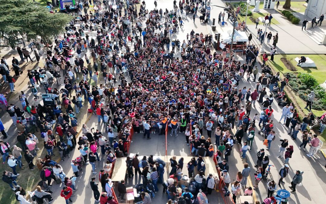 Festejo del Día de las Infancias frente al Palacio Municipal