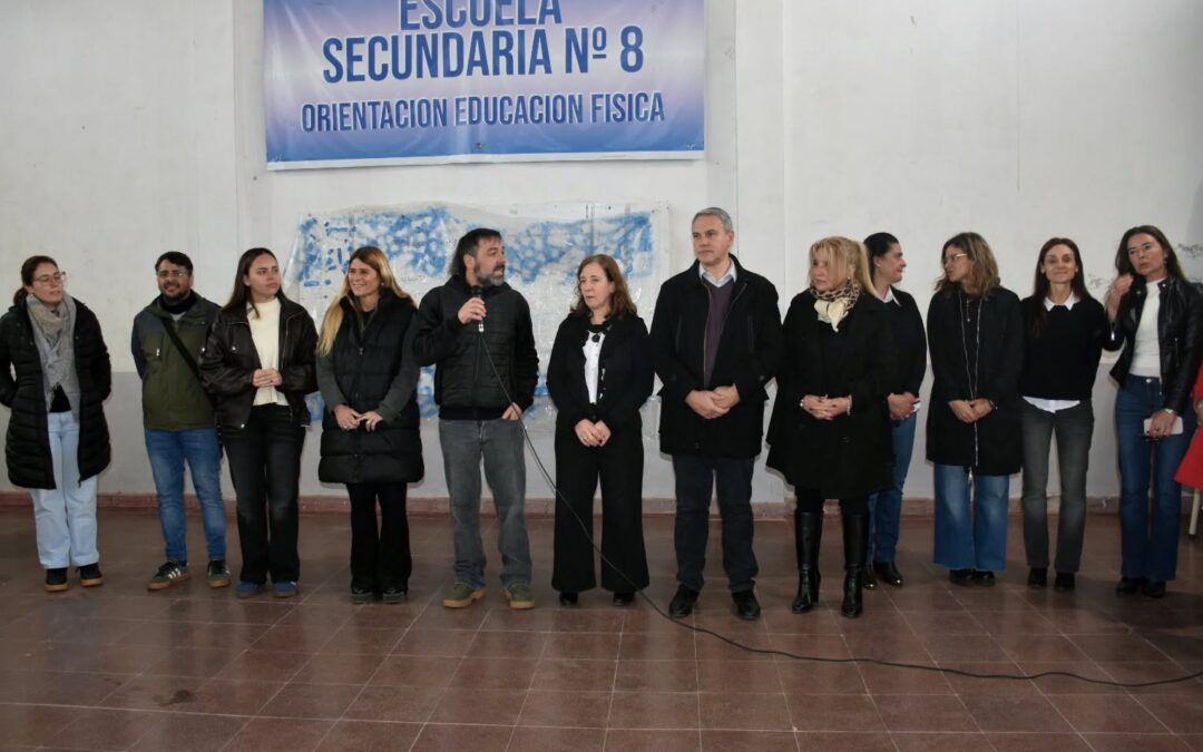 Golía inauguró la obra de gas natural en la Escuela Secundaria N°8