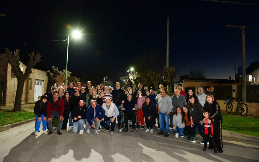 Golía inauguró dos nuevas cuadras de luminarias LED en Pasaje Dr. Pietranera