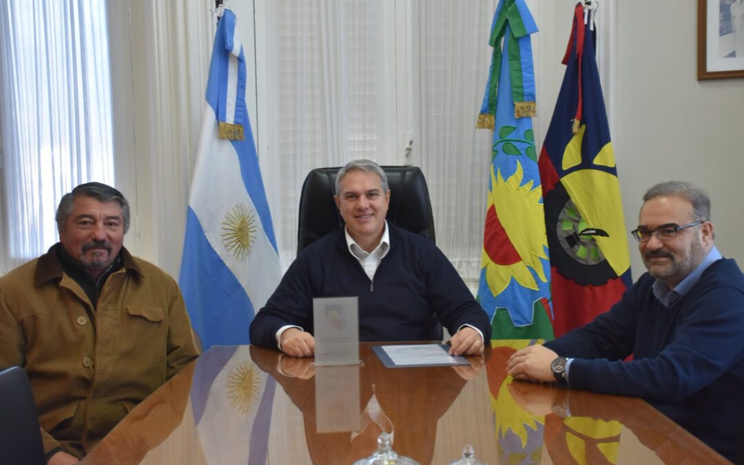 Golía entregó un reconocimiento a Carlos Pregal, tras acceder a su jubilación