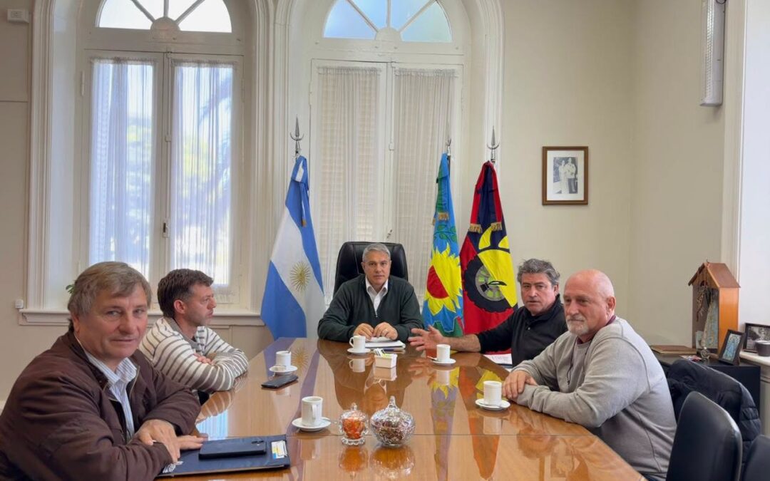 Golía se reunió con representantes de la Sociedad Rural, SENASA y la Delegación de Rawson