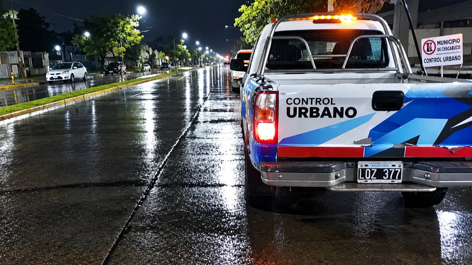 Operativos nocturnos de control urbano en distintos puntos de la ciudad