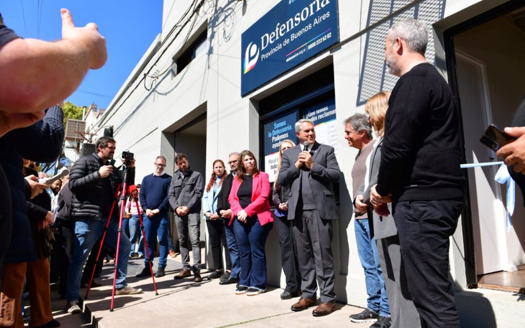 CHACABUCO: Golía y Lorenzino inauguraron una nueva sede de la Defensoría del Pueblo