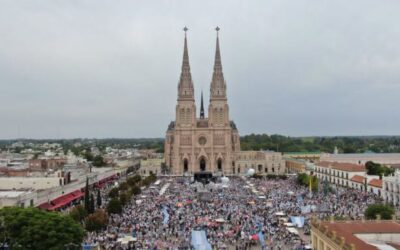 El Intendente Municipal, Darío Golía, felicita a todos los peregrinos de Chacabuco que realizaron la Peregrinación a Luján, completando con fé, esfuerzo y compromiso el trayecto hasta la Basílica.