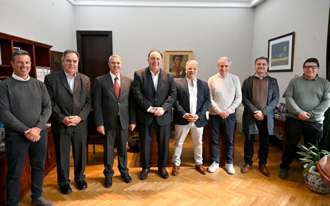 Golía mantuvo reuniones en el Banco Provincia en CABA